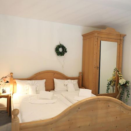 Einfach Eingerichtete Masionettewohnung. Westerland Kültér fotó
